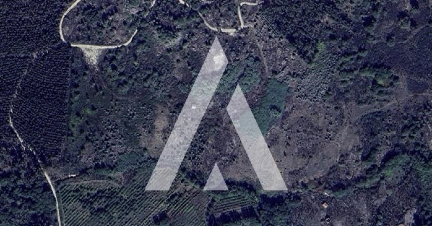 Terreno para Venda em Esmolfe Foto 1