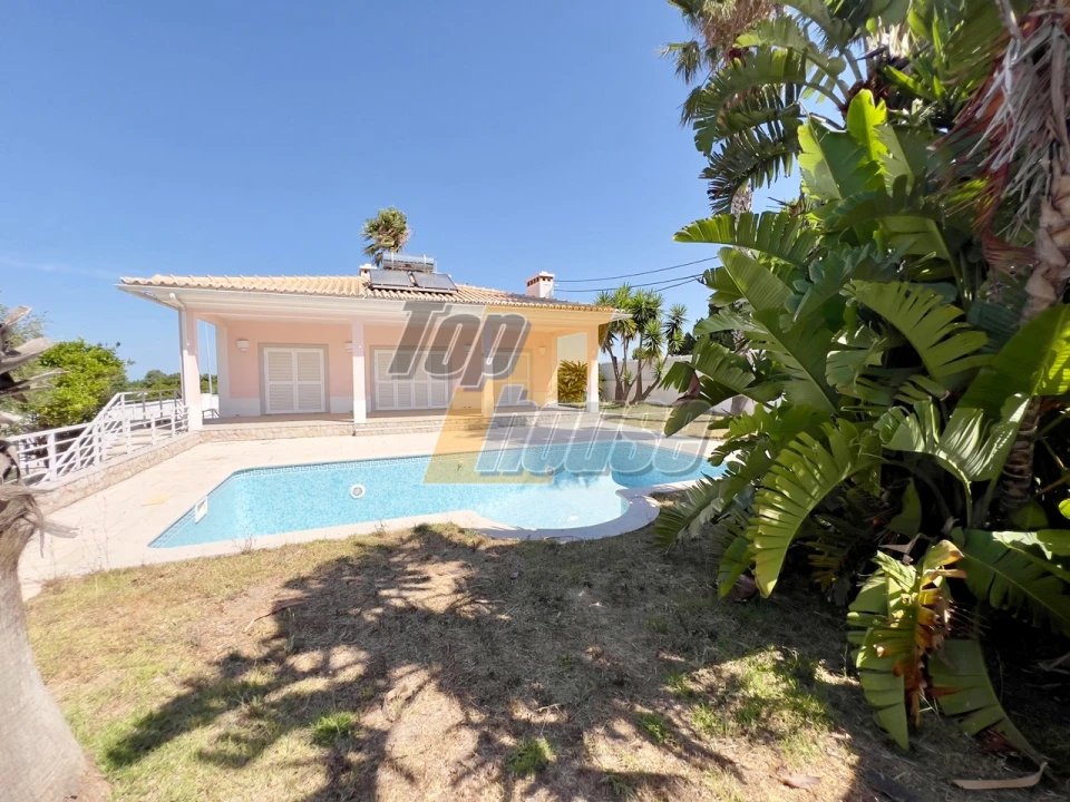 Moradia T5 para Venda em Sesimbra (Castelo) Foto 1