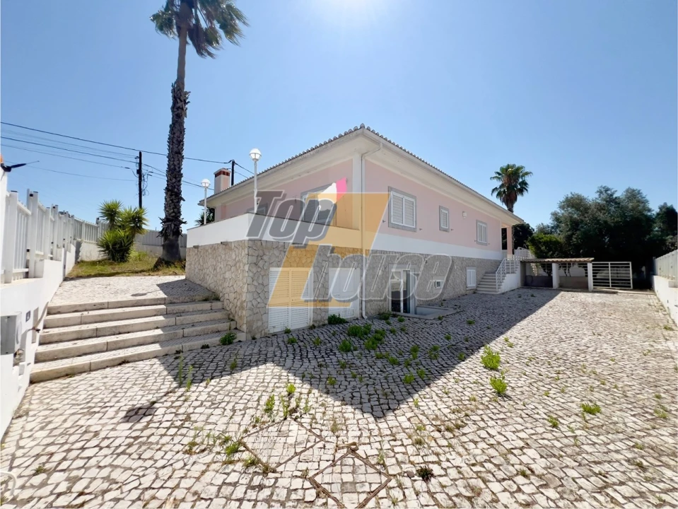 Moradia T5 para Venda em Sesimbra (Castelo) Foto 3