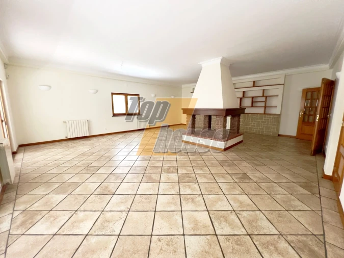 Moradia T5 para Venda em Sesimbra (Castelo) Foto 10