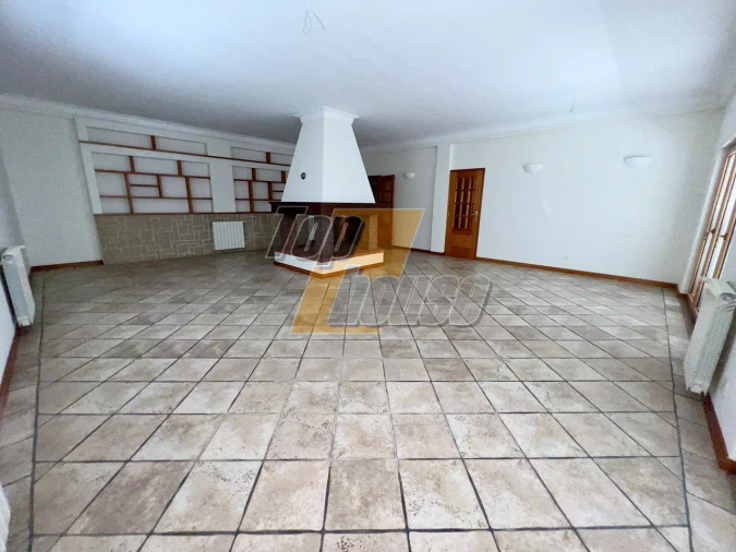 Moradia T5 para Venda em Sesimbra (Castelo) Foto 11