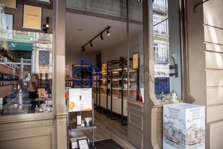 Negócio para Trespasse em Cedofeita, Santo Ildefonso, Sé, Miragaia, São Nicolau e Vitória Foto 2