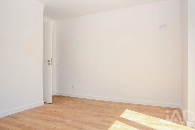 Apartamento T4 para Venda em A dos Cunhados e Maceira Foto 17