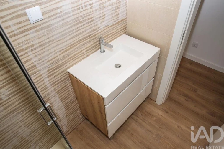 Apartamento T4 para Venda em A dos Cunhados e Maceira Foto 19