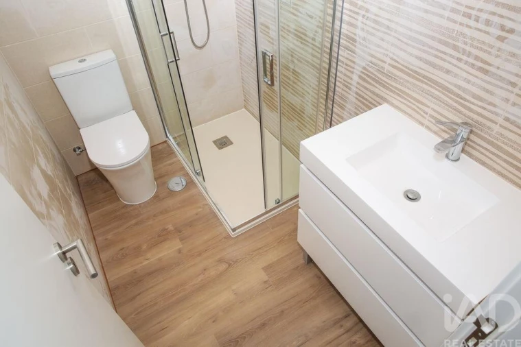 Apartamento T4 para Venda em A dos Cunhados e Maceira Foto 18