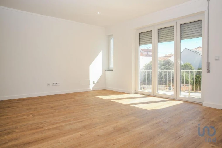 Apartamento T4 para Venda em A dos Cunhados e Maceira Foto 6