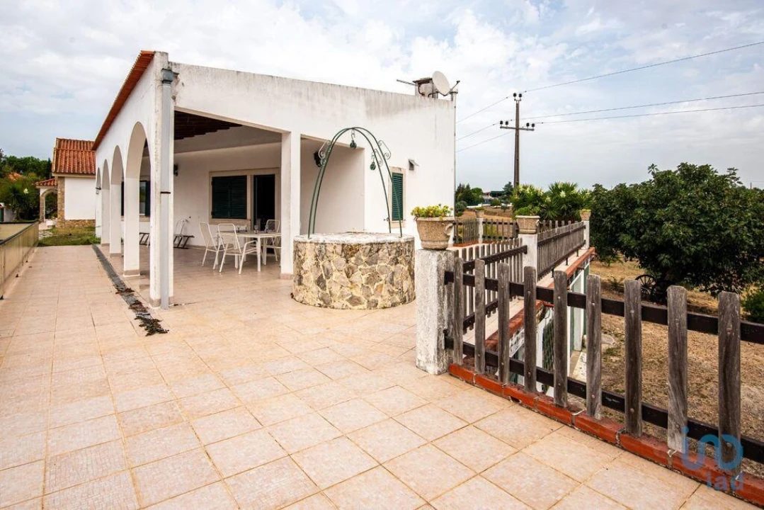 Moradia T6 para Venda em Azoia de Cima e Tremês Foto 5