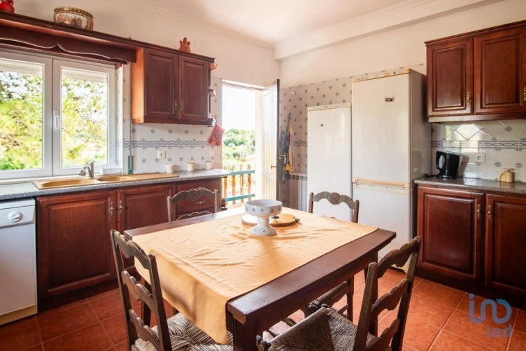 Moradia T6 para Venda em Azoia de Cima e Tremês Foto 10