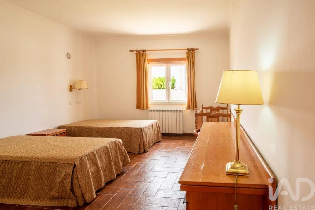 Moradia T6 para Venda em Azoia de Cima e Tremês Foto 16