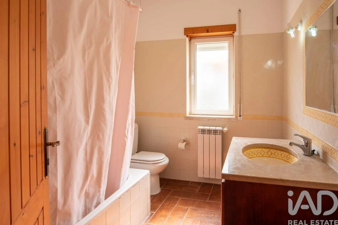 Moradia T6 para Venda em Azoia de Cima e Tremês Foto 19