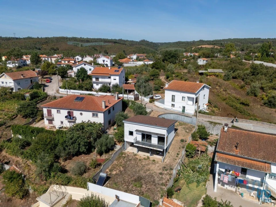 Moradia T2 para Venda em Côja e Barril de Alva Foto 4