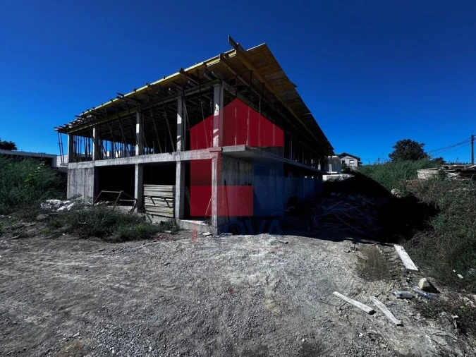 Moradia T3 para Venda em Coucieiro Foto 17