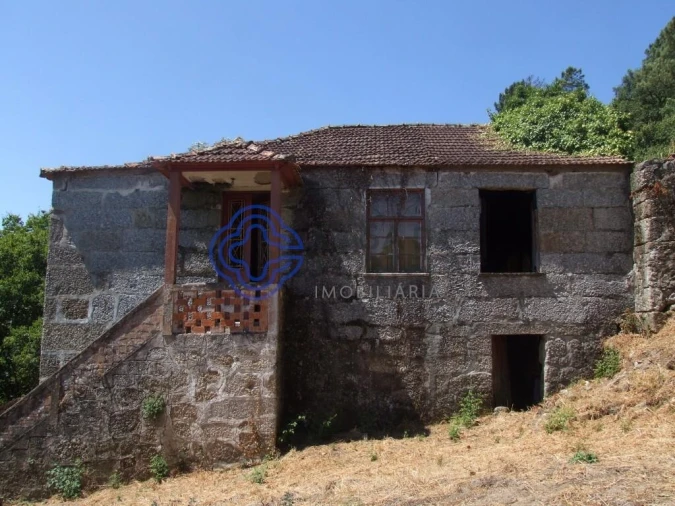 Moradia T5 para Venda em Santa Cruz do Douro e São Tomé de Covelas Foto 35