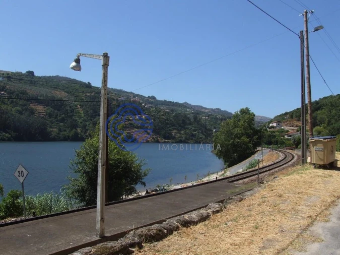 Moradia T5 para Venda em Santa Cruz do Douro e São Tomé de Covelas Foto 32