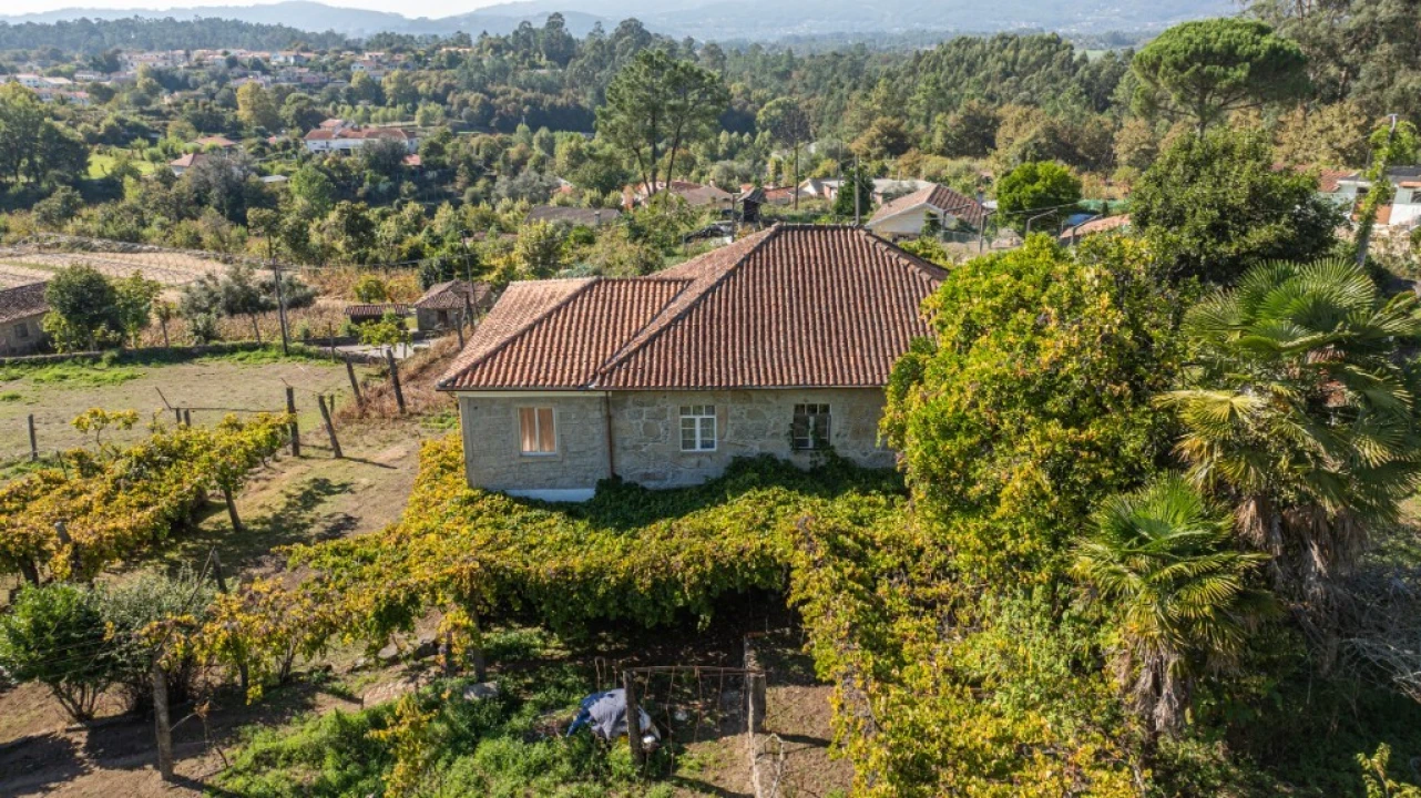 Quinta T4 para Venda em Torre e Portela Foto 41