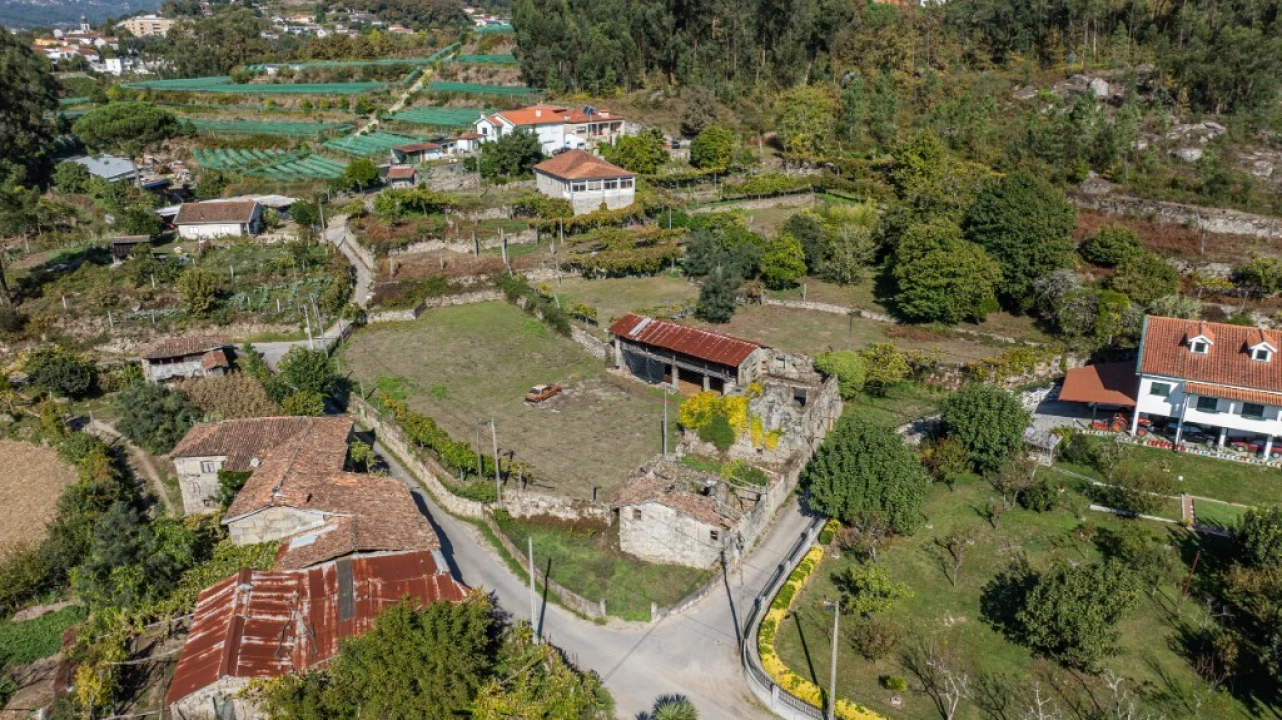 Quinta T4 para Venda em Torre e Portela Foto 27