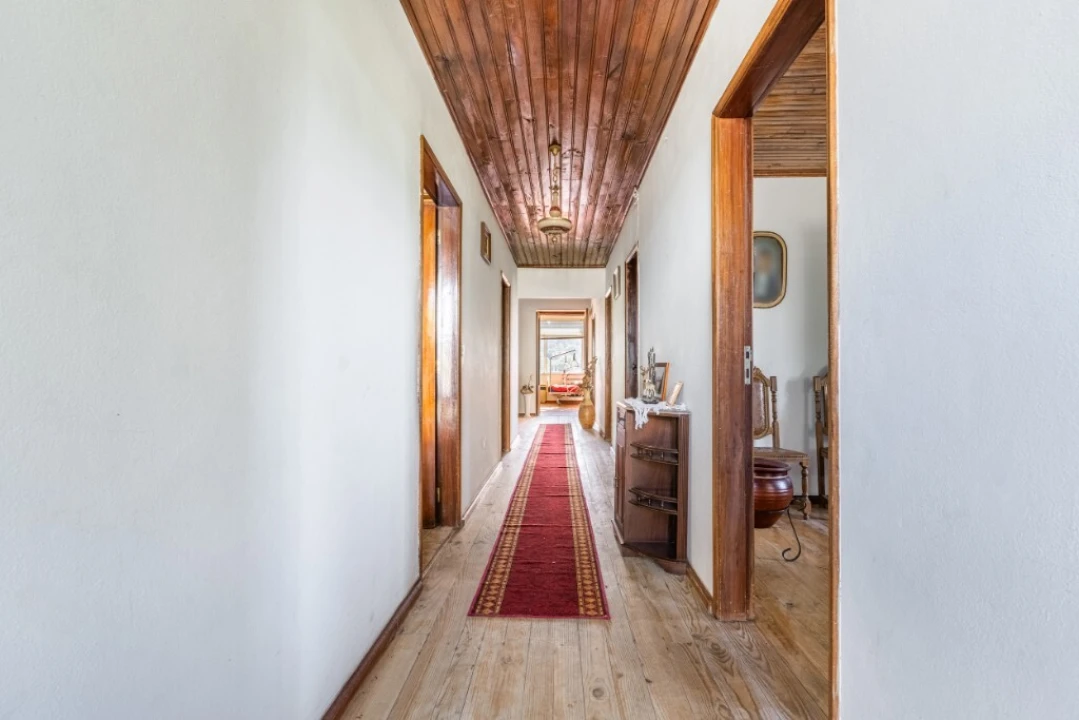 Quinta T4 para Venda em Torre e Portela Foto 9