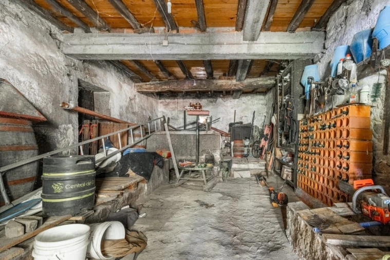 Quinta T4 para Venda em Torre e Portela Foto 20