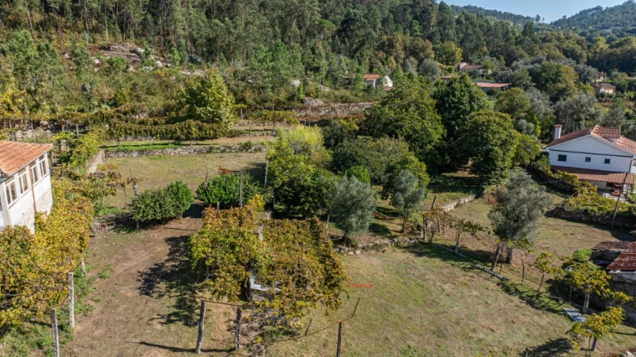 Quinta T4 para Venda em Torre e Portela Foto 32