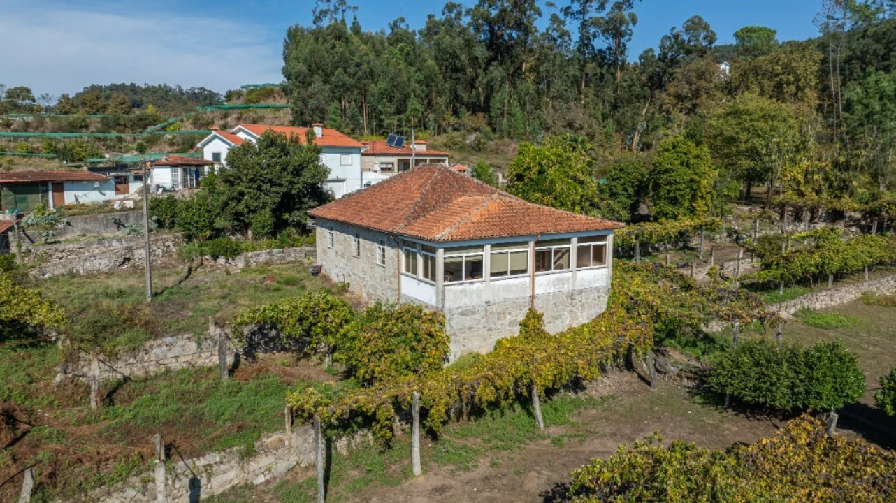 Quinta T4 para Venda em Torre e Portela Foto 6