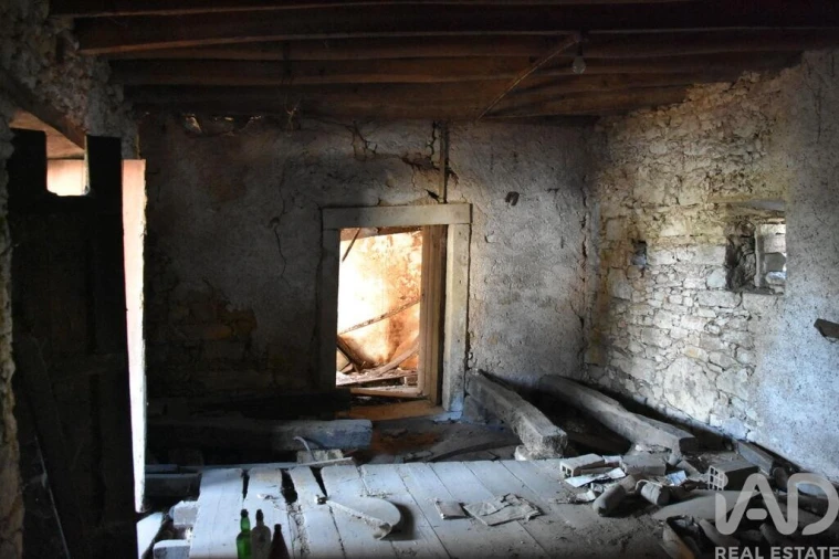 Moradia para Venda em Nossa Senhora do Pranto Foto 18