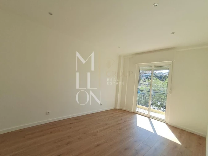 Apartamento T3 para Venda em Alfragide Foto 22