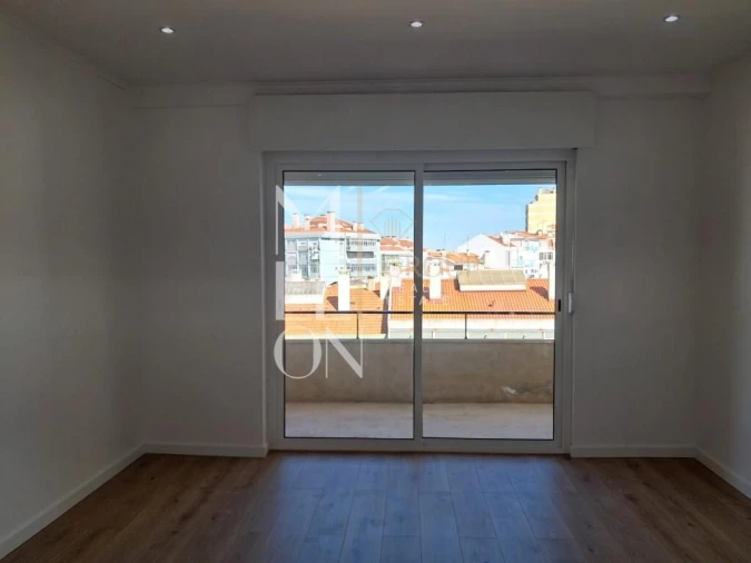 Apartamento T3 para Venda em Alfragide Foto 13