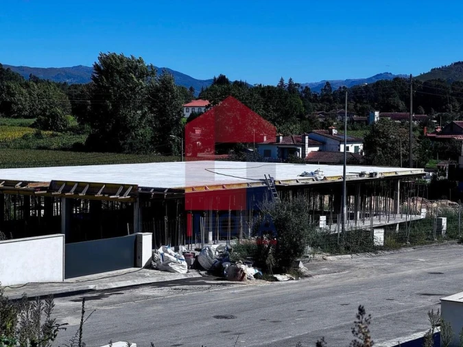 Moradia T3 para Venda em Coucieiro Foto 7