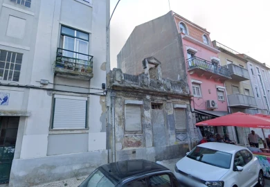 Prédio para Venda em Beato
