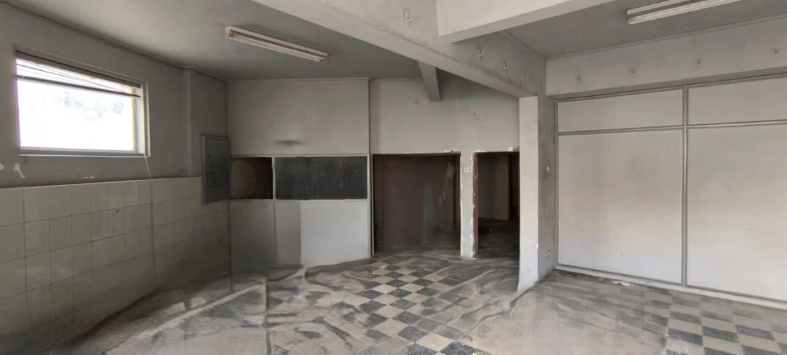 Loja para Arrendamento em Santa Iria de Azoia, São João da Talha e Bobadela Foto 7