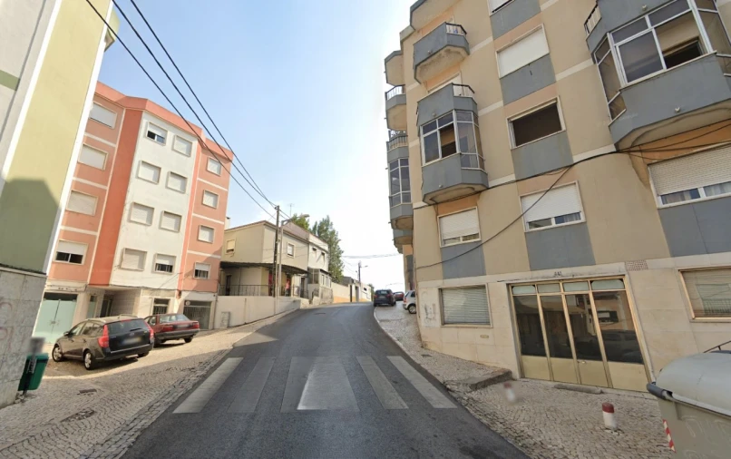 Loja para Arrendamento em Santa Iria de Azoia, São João da Talha e Bobadela Foto 8