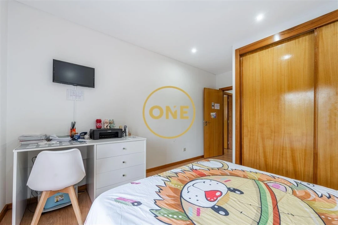 Apartamento T2 para Venda em Rio Mau e Arcos Foto 14