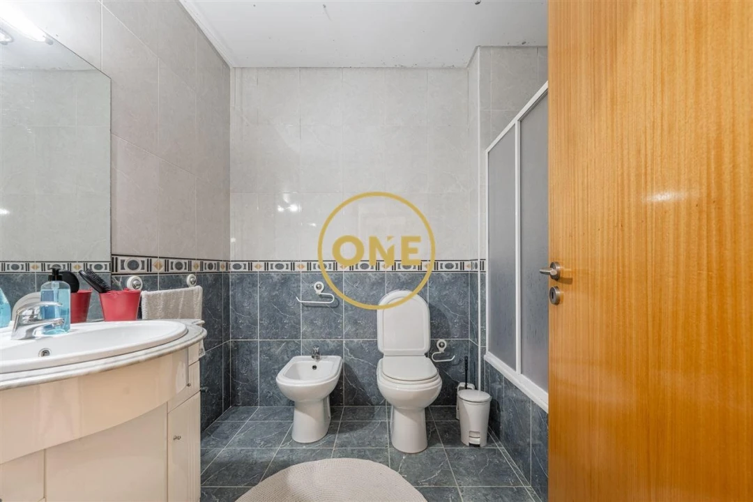 Apartamento T2 para Venda em Rio Mau e Arcos Foto 16