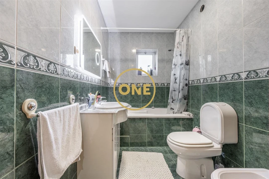 Apartamento T2 para Venda em Rio Mau e Arcos Foto 15