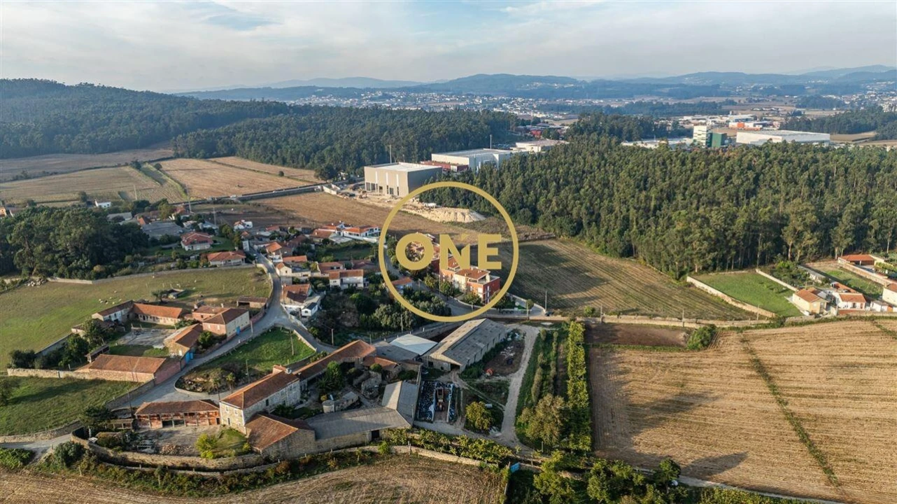 Apartamento T2 para Venda em Rio Mau e Arcos Foto 31