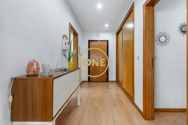 Apartamento T2 para Venda em Rio Mau e Arcos Foto 8