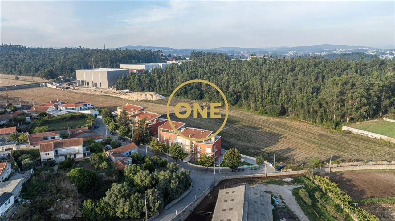Apartamento T2 para Venda em Rio Mau e Arcos Foto 24