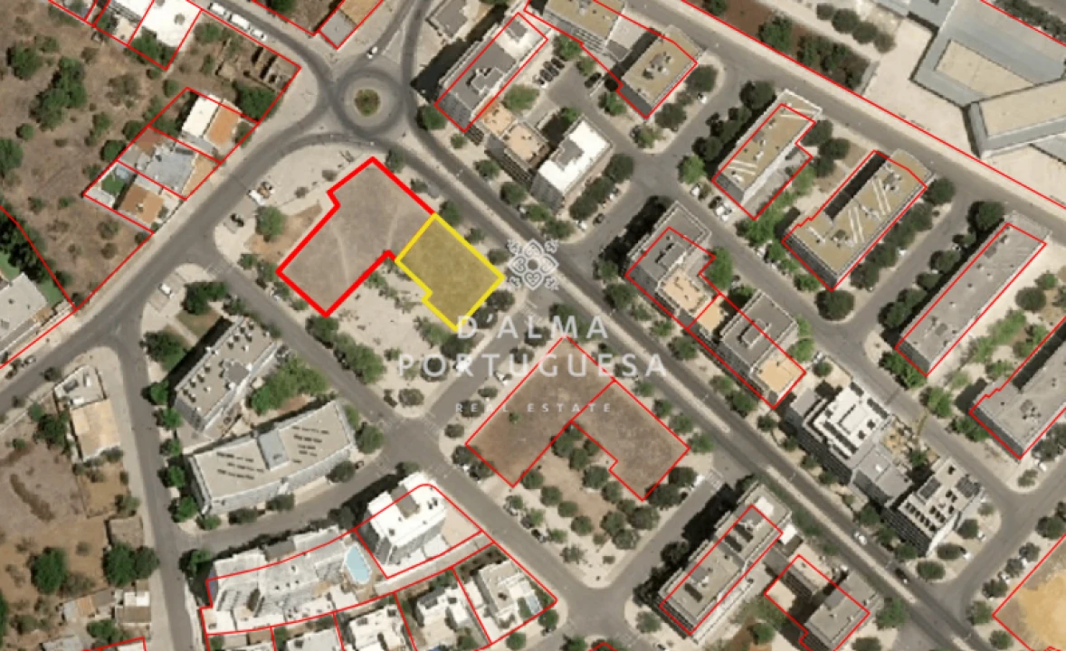 Terreno para Venda em Albufeira e Olhos de Água Foto 1