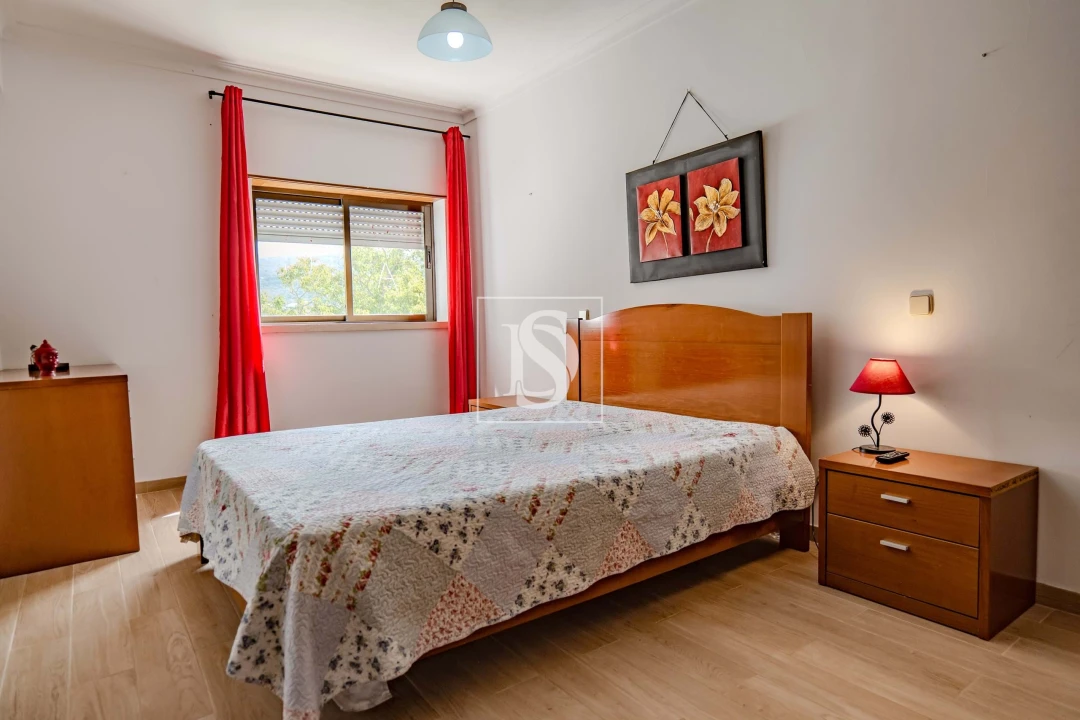 Apartamento T4 para Venda em Minde Foto 15