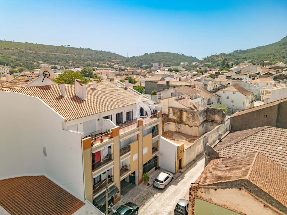 Apartamento T4 para Venda em Minde Foto 1