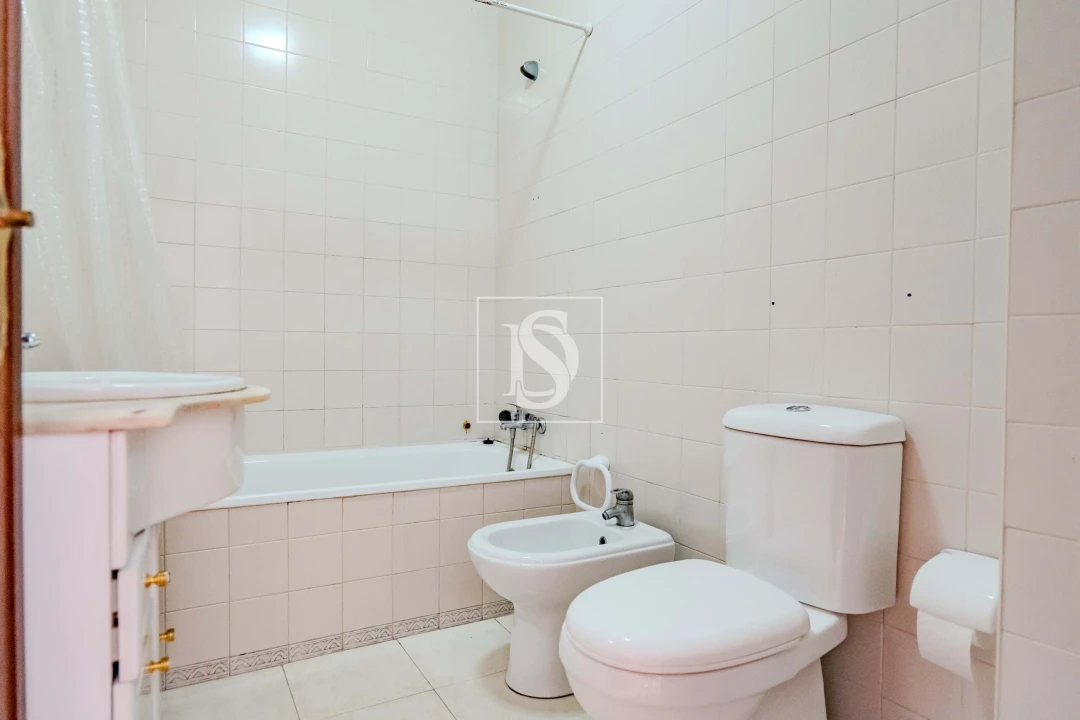 Apartamento T4 para Venda em Minde Foto 17