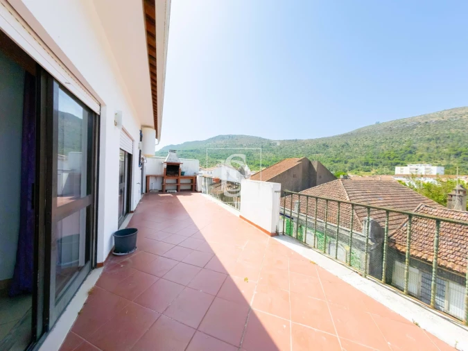 Apartamento T4 para Venda em Minde Foto 5