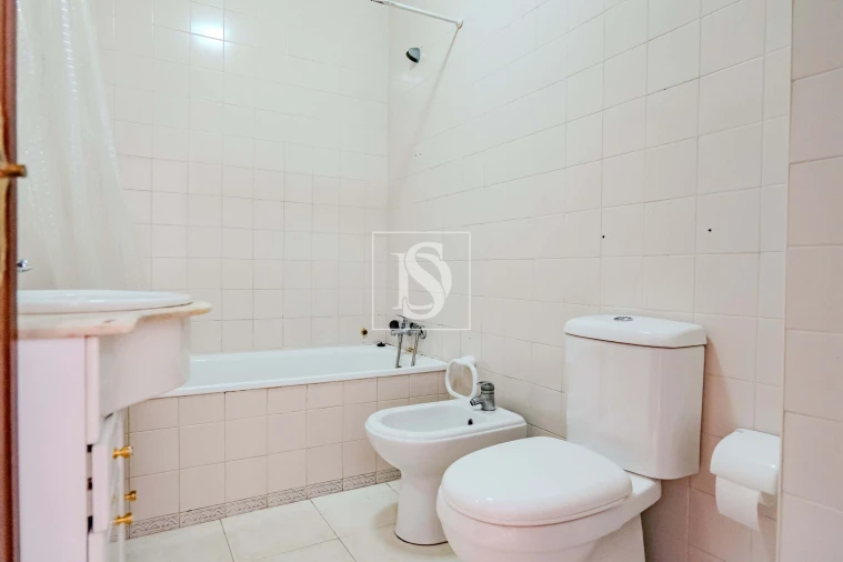 Apartamento T4 para Venda em Minde Foto 17