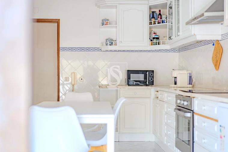 Apartamento T4 para Venda em Minde Foto 11