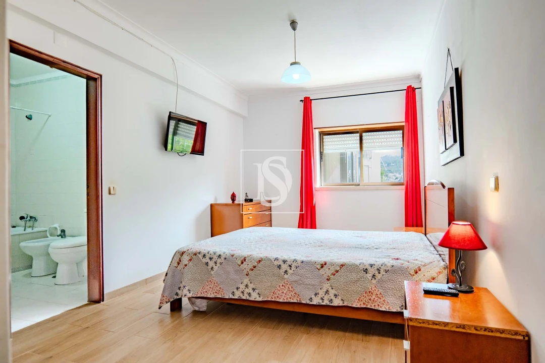 Apartamento T4 para Venda em Minde Foto 14