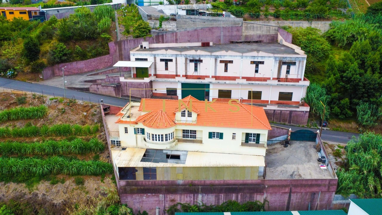 Moradia T3 para Venda em Canhas Foto 2