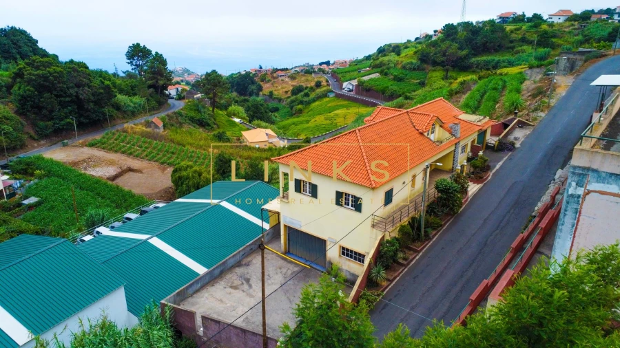 Moradia T3 para Venda em Canhas Foto 5