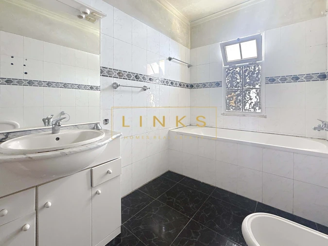 Moradia T3 para Venda em Canhas Foto 17