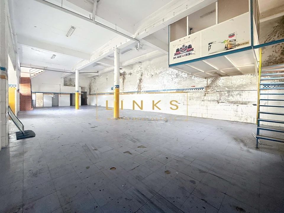 Moradia T3 para Venda em Canhas Foto 25