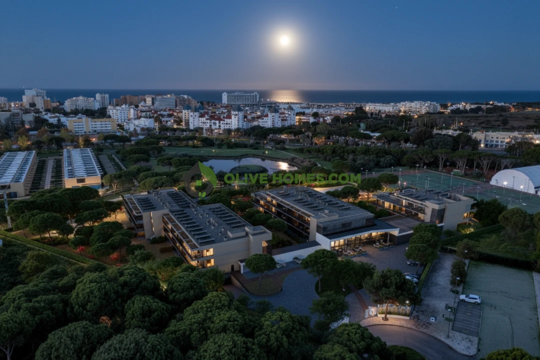 Apartamento T2 para Venda em Quarteira Foto 12